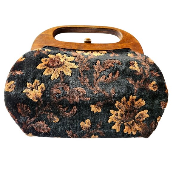 Vintage Floral Tapestry Handbag With Wooden Handle & Brass Clasp Closure - Picture 14 of 16